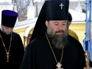 arhiereiskaia-sluzhba-v-sviato-voznesenskom-xrame_004