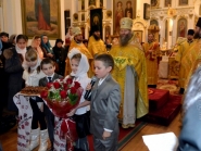 arhiereiskaia-sluzhba-v-sviato-voznesenskom-xrame_005