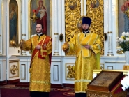 arhiereiskaia-sluzhba-v-sviato-voznesenskom-xrame_010