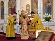 arhiereiskaia-sluzhba-v-sviato-voznesenskom-xrame_032