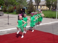 pozdravlenie-veteranov_8-05-2015_094.jpg