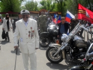 pozdravlenie-veteranov_8-05-2015_142.jpg