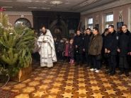 rozhdestvo-xristovo-v-xrame-alexandra-nevskogo_7-01-2014_02