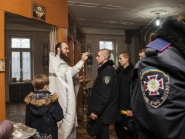 rozhdestvo-xristovo-v-xrame-alexandra-nevskogo_7-01-2014_07