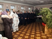 rozhdestvo-xristovo-v-xrame-alexandra-nevskogo_7-01-2014_12