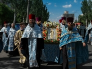 Luganskaya-ikona-Bogorodicy_14-06-2015_09
