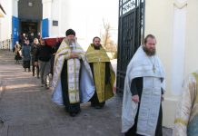 В последний путь проводили прихожанку Валентину Дядус