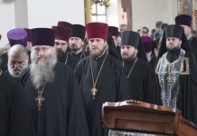 Вечерня и чин прощения в Свято-Петропавловском кафедральном соборе г.Луганска Чин прощения в Свято-Петропавловском кафедральном соборе г.Луганска