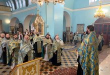 Молебен с акафистом у Луганской иконы Божией Матери. Луганск, 18.12.2019 Молебен с акафистом у Луганской иконы Божией Матери. Луганск, 18.12.2019