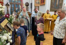 Акафист и богослужение с чином Погребения Божией Матери, 30.08.2021