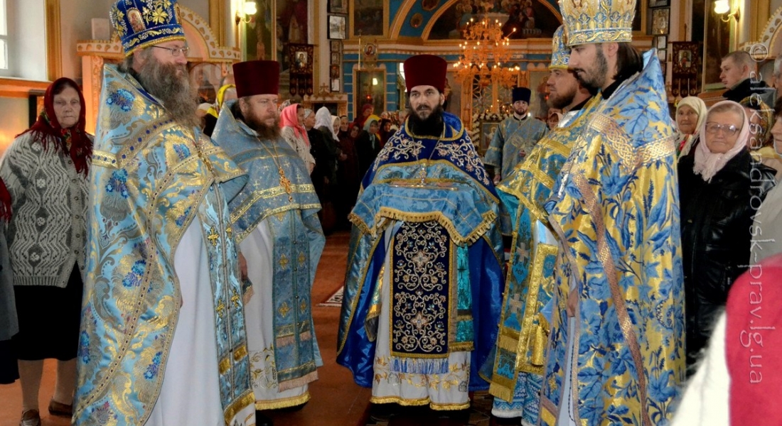 Престольный праздник - Покров Пресвятой Богородицы, пос.Трехизбенка, 14 октября 2013 г.